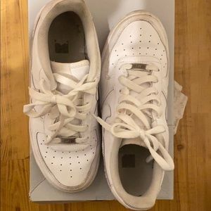 Youth Air Force 1 Sneakers